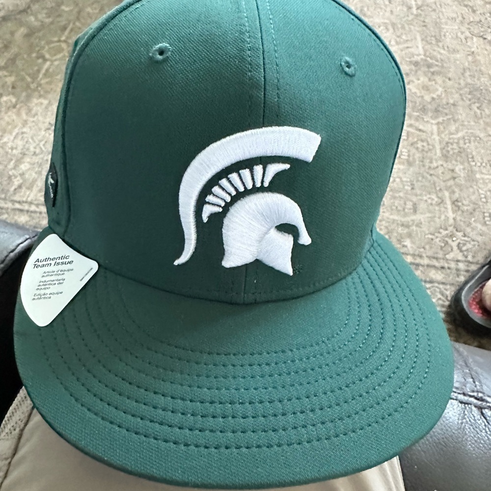 Nike Michigan State Spartans Authentic Team Issue DriFIT OnField Pro Fitted Hat